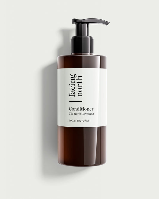 Återfuktande balsam för alla hårtyper som ger glans och gör håret mjukt och följsamt